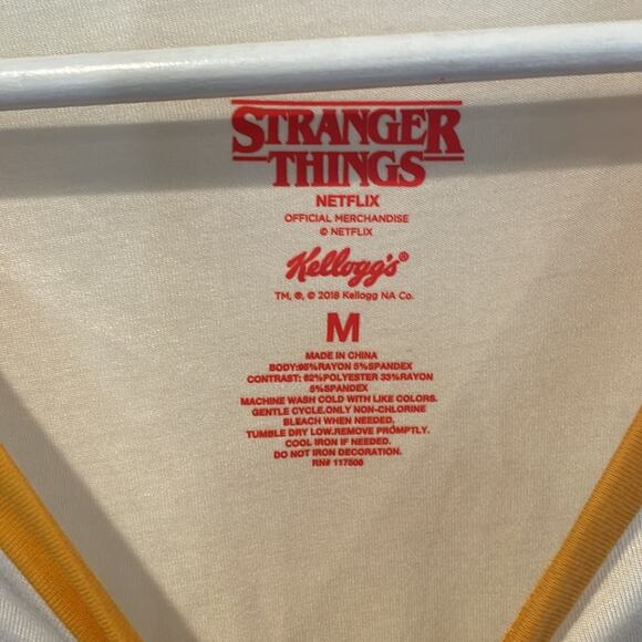 Stranger Things Netflix Raglan L’eggo my eggo Preowned - Picture 4 of 6